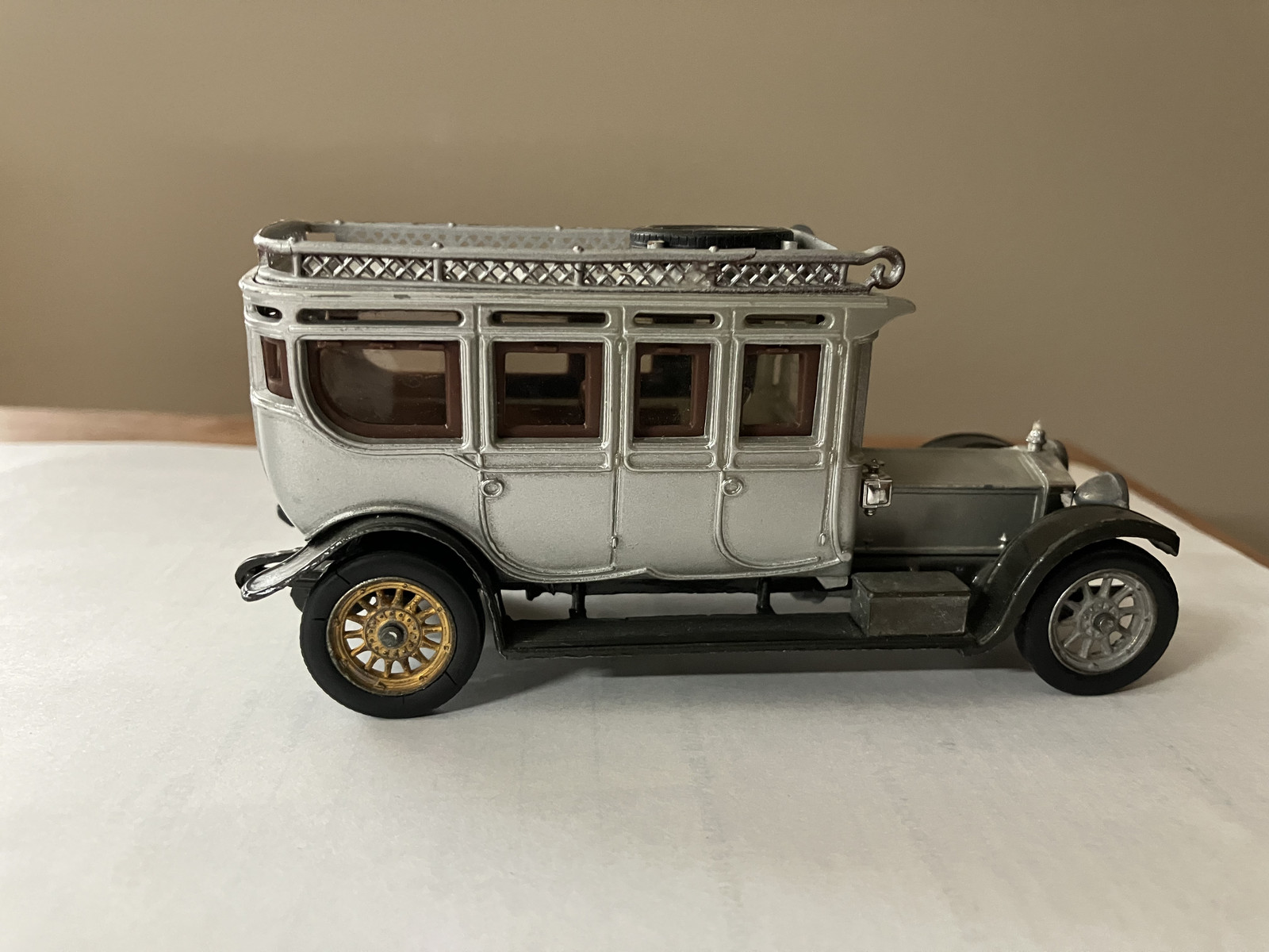 Picture 3 of 6