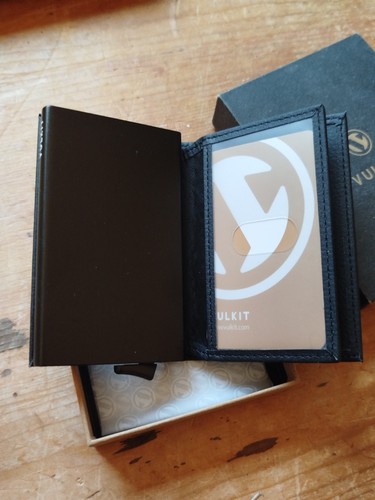 BNIB VULKIT Black Leather Slim Wallet Card And Note Holder Pop Up Magnetic Close - Picture 2 of 3