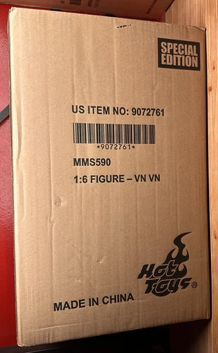 Hot Toys 1/6 MMS590 - Venom Edición Especial - Eddie Brock - Tom Hardy - Nuevo