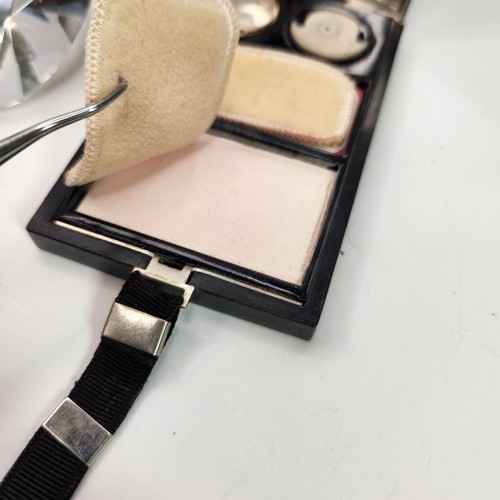 art deco 30s makeup compact coin face powder terri blush blk silver wrist strap - Picture 4 of 12