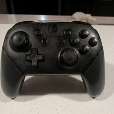 NINTENDO SWITCH WIRELESS PRO CONTROLLER - BLACK HAC-013, Works Great!