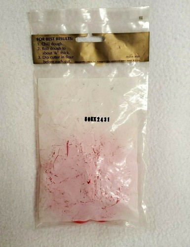Hallmark Cookie Cutter Raggedy Ann Red Plastic Vintage Original Packaging USA - Picture 3 of 6