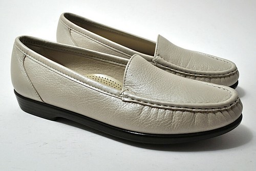 SAS Tripad Comfort Foot Bed Womens size 9 N Pearl Beige Slip-on Loafer Shoes USA - Picture 1 of 9