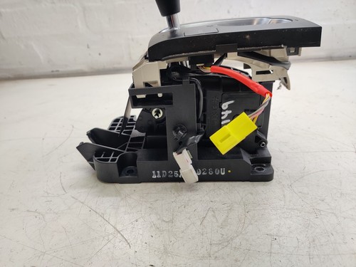 CHEVROLET CAPTIVA 2012/ 2.2 AUTO GEAR SHIFTER SELECTOR - Picture 5 of 7