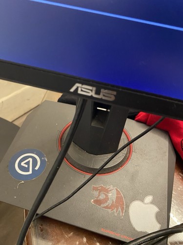 Gaming Monitor - Picture 2 of 9