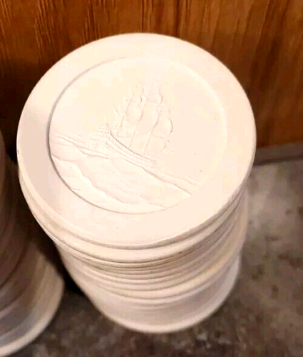 Lot 200 Vtg Embossed Casino Clay Poker Chips Red White Blue Set Clipper Ship - Picture 3 of 8