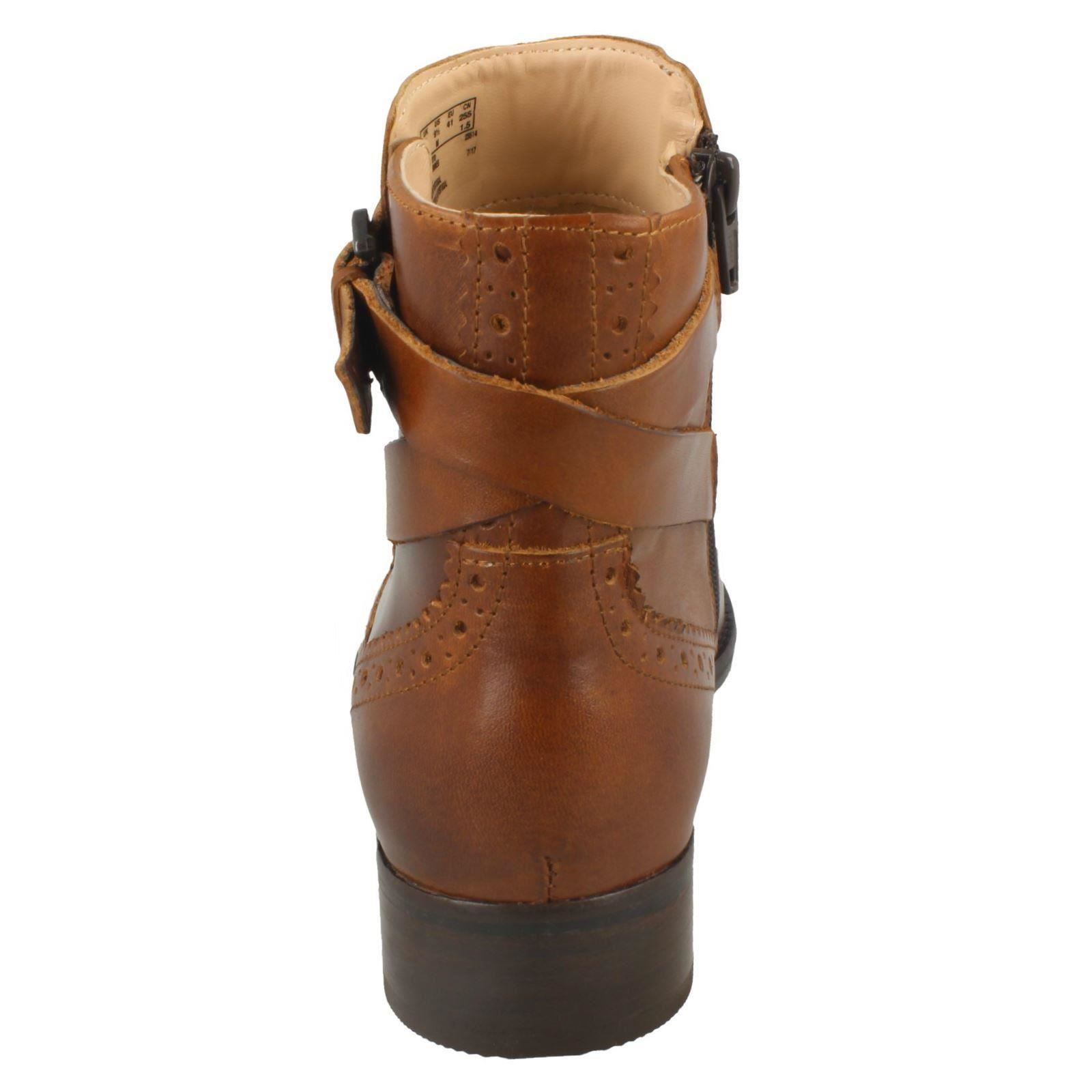 Sandali Donna Clarks in Pelle Zip CALATA CON FIBBIA E E FIBBIA Smart Stivaletti NETLEY Olivia a76e3d Sandali Donna Clarks in Pelle Zip CALATA CON FIBBIA E E FIBBIA Smart Stivaletti NETLEY Olivia a76e3d