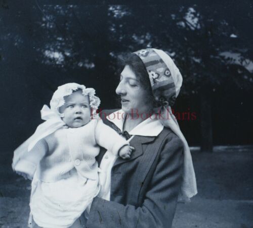 France Castel Pique Family c1920 Photo Negative Glass Plate Vintage