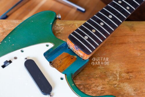 1971 Fender USA Mustang Ocean Turquoise nitro refin vintage guitar with hardcase - Picture 10 of 18