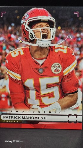 2022 Panini Chronicles - Photogenic Pink #PH-18 Patrick Mahomes II Kansas City - Bild 1 von 8