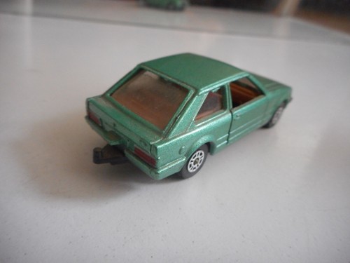 Corgi Ford Escort in Green - Imagen 2 de 2