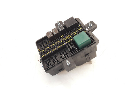 SsangYong Kyron 2.0XDI 2006 Fuse Relay Box Fuse Box 8213009400 R22