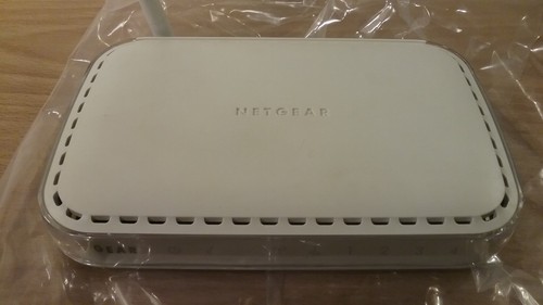Netgear WGR614 54 Mbps 4-Port 10/100 Wireless G Router (WGR614v6) - Picture 2 of 10