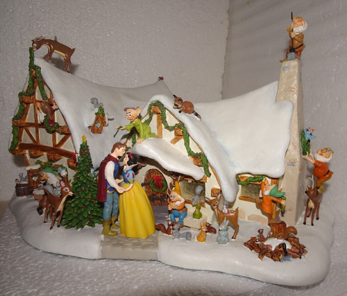 Figura Danbury Disney Blancanieves y los siete enanitos luz Navidad cabaña - Imagen 5 de 19