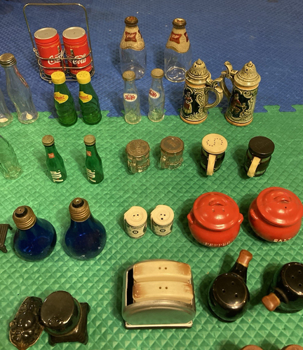Lote de coctelera de sal y pimienta vintage (47 juegos) botellas de refresco miniaturas de Coca-Cola - Imagen 4 de 5