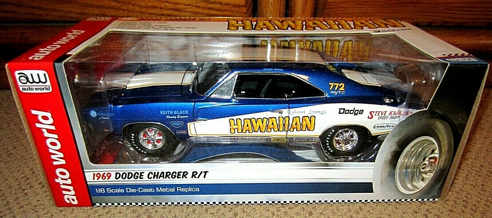 1 18 Auto World 1969 Dodge Charger hawaïen hommage Street Car Comme neuf in box, NEUF 1 18 Auto World 1969 Dodge Charger hawaïen hommage Street Car Comme neuf in box, NEUF