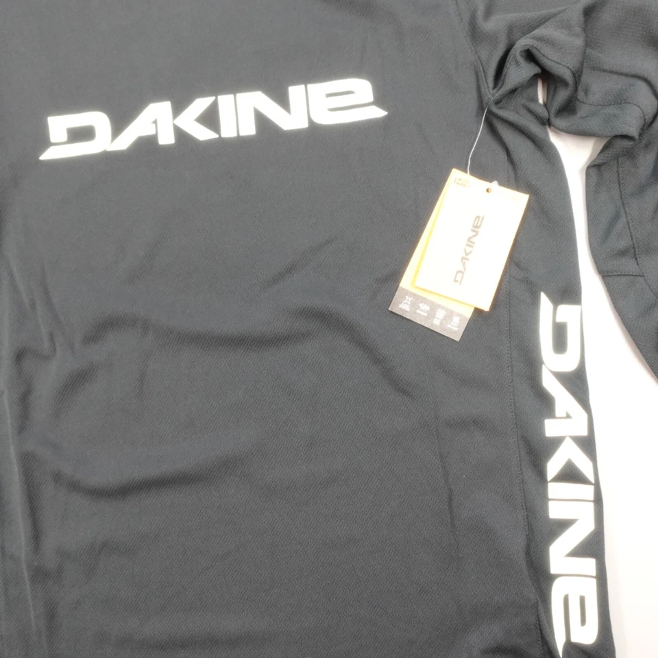 Camiseta masculina Dakine Thrillium manga longa UPF elástica anti microbiana/odor preta - Imagem 2 de 4