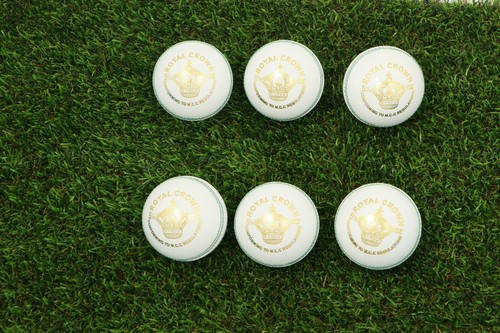 6 Cricket Balls box leather White 156g Excellent Quality Genuine leather 4piece - Picture 12 of 12