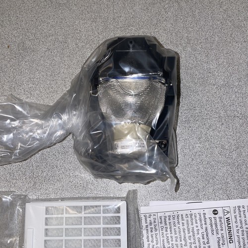 Original-Zubehör-Hersteller Hitachi DT01381 Projektorlampe mit Gehäuse - DT01181/DT01251 - Bild 5 von 11