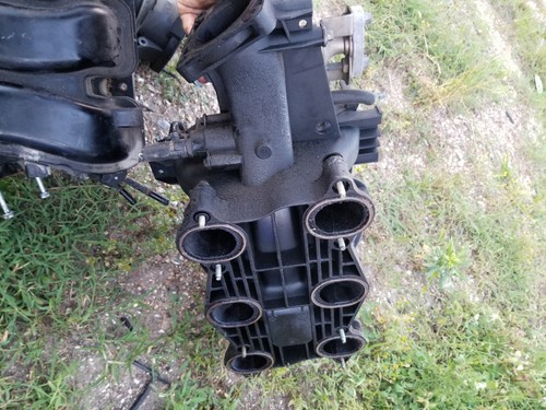 1997-2001 Ford Ranger Explorer Sport 4.0L OEM intake manifold 97 98 99 00 01 - Picture 4 of 6