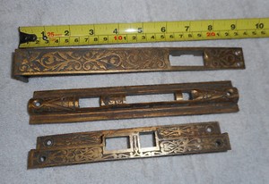 Vintage-cast-brass-face-plates-Ornate-Eastlake-Victorian-nice-W3BxB