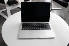 MacBook Pro 13" | A1708 | 8GB RAM | 128GB SSD | Silber