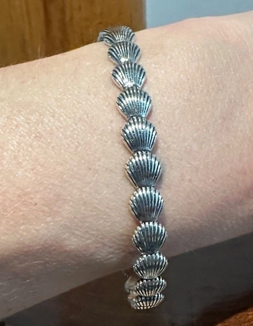 Cape Cod Scallop Shell  Adjustable Cuff Bracelet NEW Gift Wrapped - Image 3 of 4