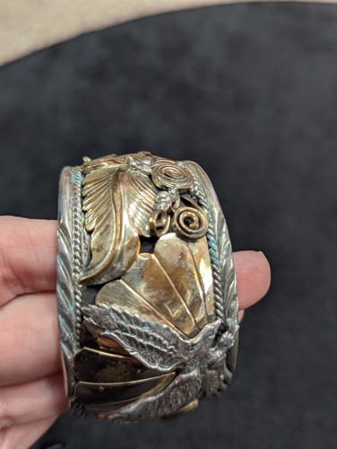 Allen Chee Sterling Silver  Bracelet With Gold Lamay Accent  - Bild 4 von 12