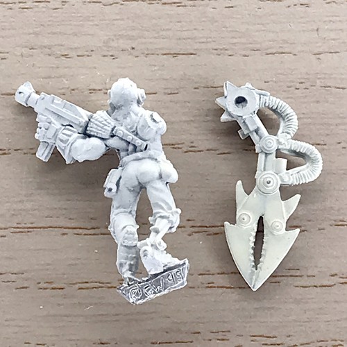 Necromunda 40K PIT SLAVE WITH SHEARS ARM Metal Miniature Confrontation Citadel - Picture 4 of 4