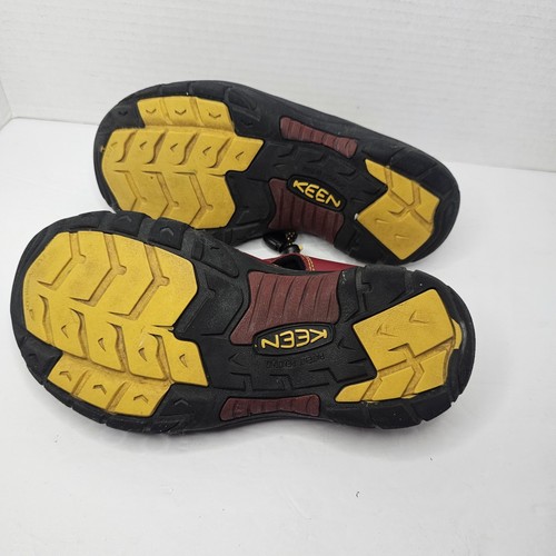 KEEN Dark Red Maroon Sport Water Hiking Waterproof Sandals Size 5 Women’s - Picture 10 of 12