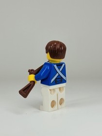 LEGO Minifigure Bluecoat Soldier 5 with Sweat Drops Reddish Brown Hair pi173 D9