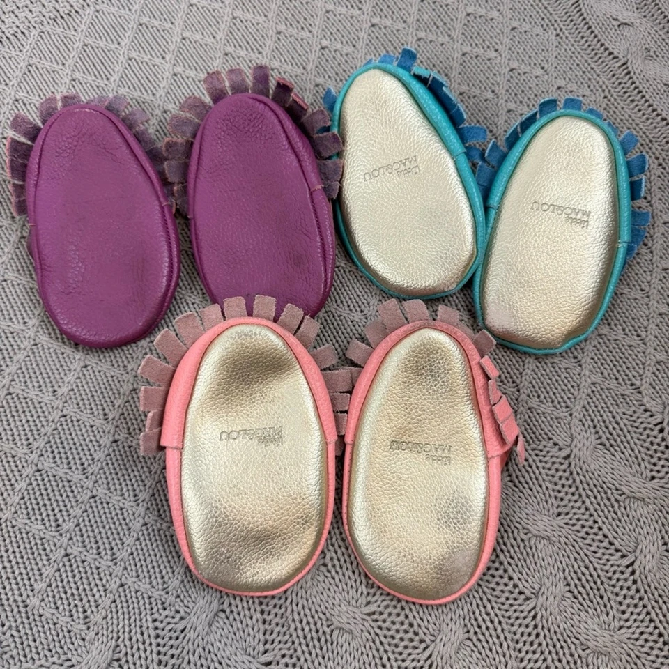 Mocasines de cuero Mac and Lou - púrpura, verde azulado y rosa con flecos y lazos Foto 2 de 4