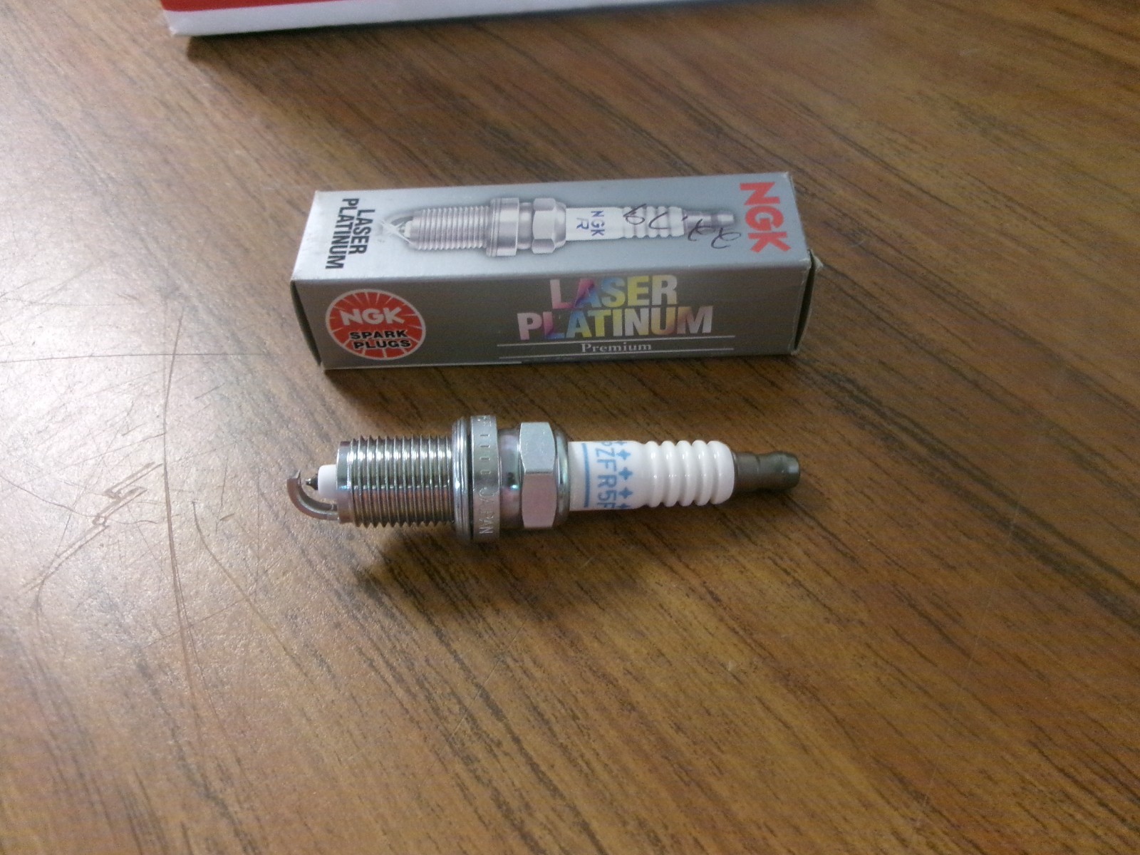 New Laser Platinum Premium NGK 3741 PZFR5F Spark Plug
