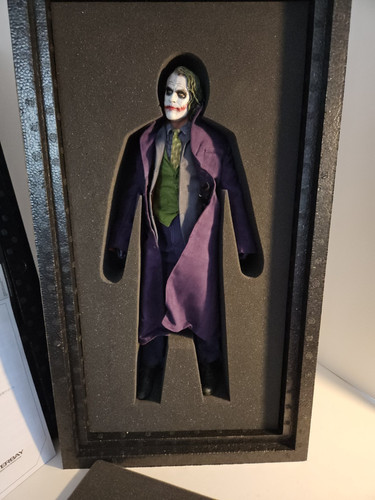 ENTERBAY 1/4 "EL BROMISTA" El Caballero Oscuro. Heath Ledger NUEVO EN CAJA - Imagen 4 de 7