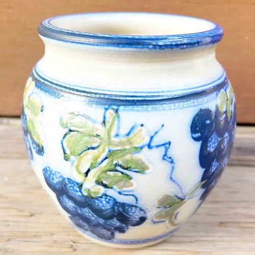 Cache Pot Grape Design Hand Thrown Pottery 5" H - Picture 1 of 7