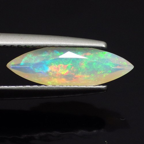 1,18 quilates alucinante marquesa (14 x 4 mm) multicolor llamativo disco facetado ópalo