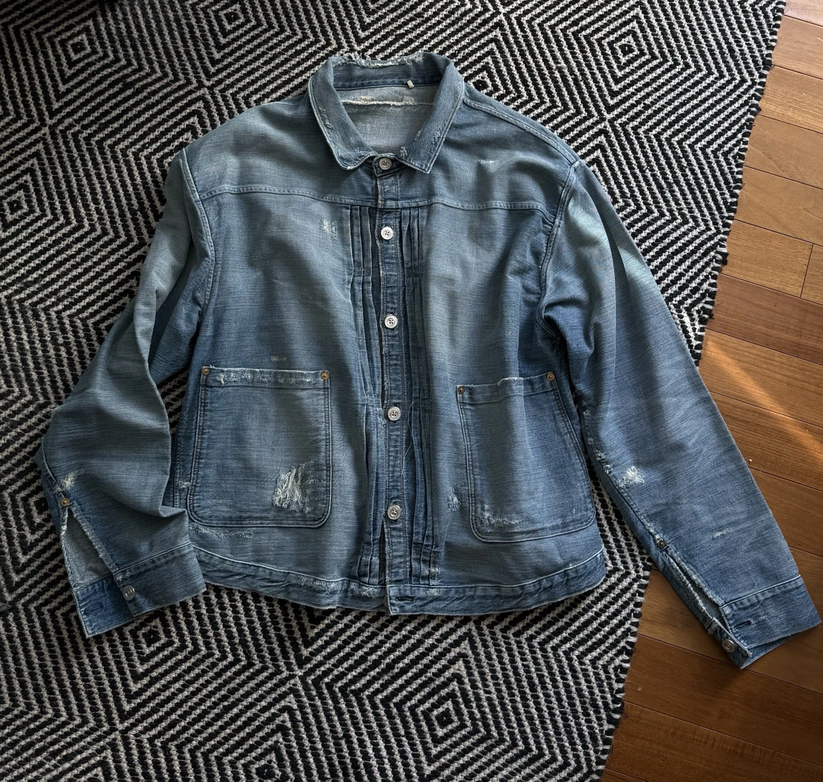 Levi’s  Blue Denim extra light distressed rare L image 1