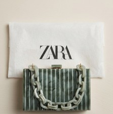 Zara Acrylic Green Box Clutch Bag w/Gold Chain Cross body/shoulder strap