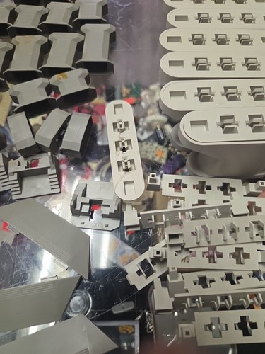 Kato Unitrack Gradual Incline Pier Parts & Pieces.  See Pics.  All For One Money - Picture 8 of 9