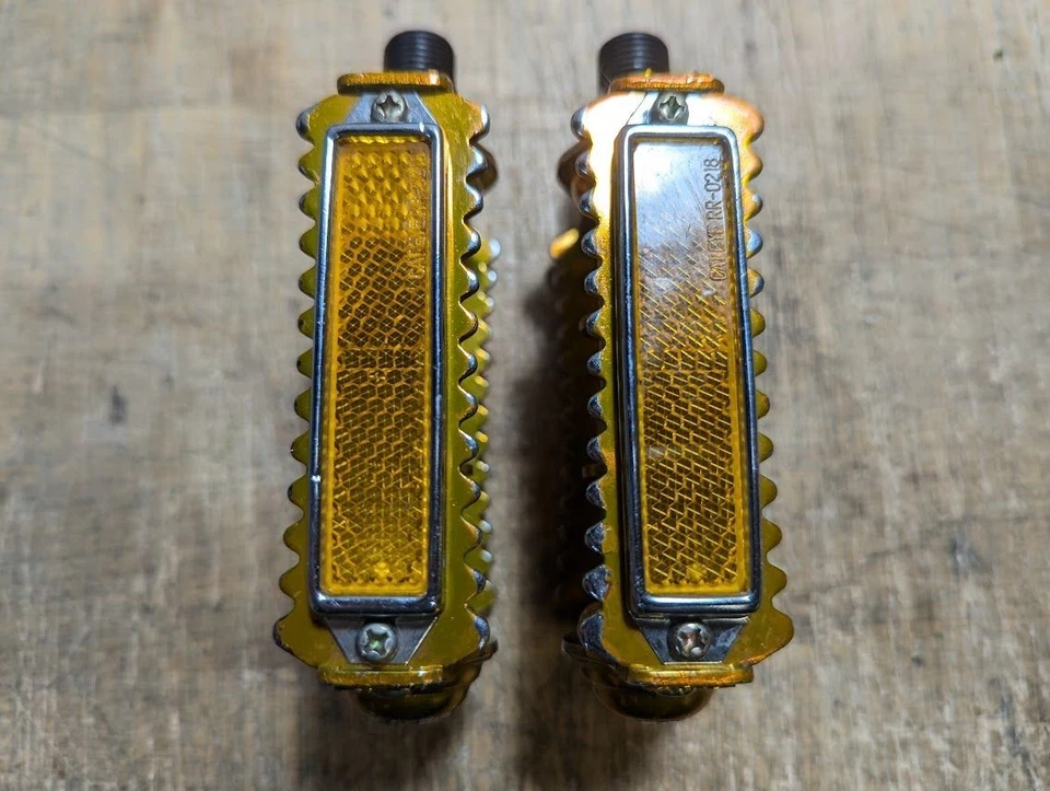 Pedales KKT R-MX GOLD 9/16" Hecho en Japón Foto 2 de 4