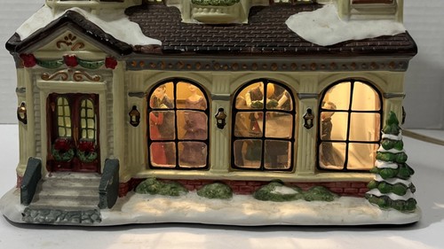 Weihnachtsdorf Haus mit Fensterblick ca. 8,5x7x8,5 cm - Bild 4 von 9