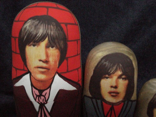 RUSSIAN HANDPAINTED WOODEN BABUSHKA DOLL SET OF 5 PINK FLOYD ROCK GROUP ALL BAND - Bild 2 von 3