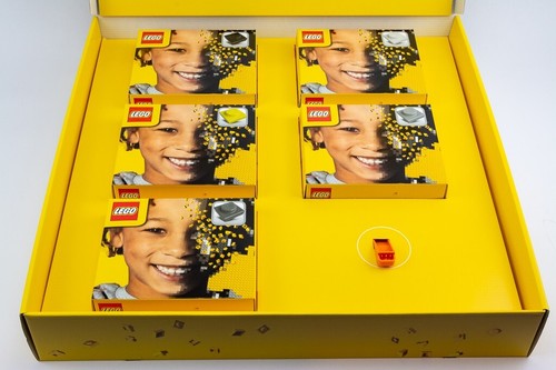 LEGO Mosaic Maker - Personalized Mosaic Portrait 40179 NEW sealed in box - Picture 2 of 3