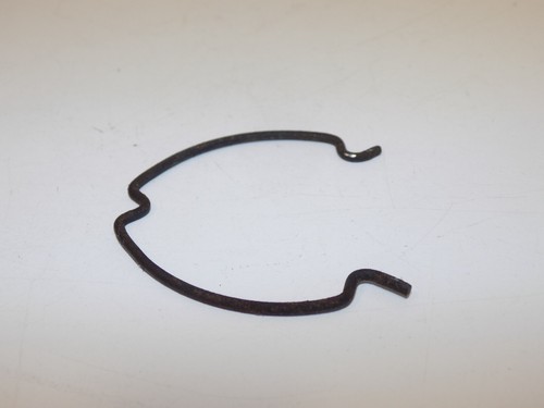 Lower Steering Column Outer Shaft Washer Gasket Bracket & Clip 2000 OEM Camaro - Picture 12 of 20