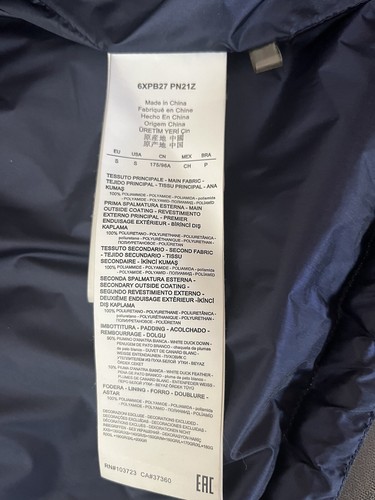 Chaqueta de pluma Emporio Armani - Imagen 11 de 12