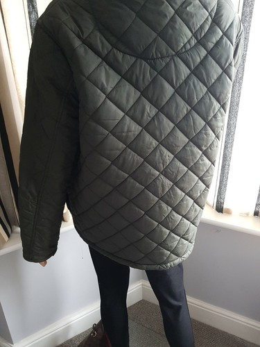 (C*)BS Quality Apparel Green Quilted Mens Coat Corduroy collar And Trim To Cuffs - Picture 6 of 12