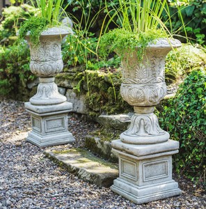 Discount Garden Statues Pair Of Medium Size Heavy Solid Stone Cast