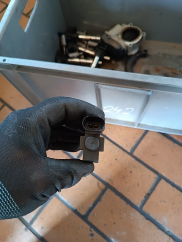 Audi A6 4F A5 8T Magnetventil Unterdruckventil 037906283C 09T111 - Bild 3 von 4