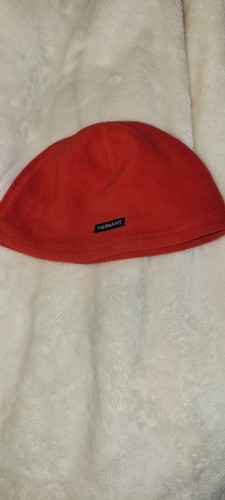 NIKE Therma-Fit Red Fleece Skull Cap Beanie Winter - Picture 2 of 3