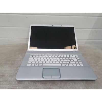 Sony Vaio PCG-7171M Laptop silber 15,4'' LCD Display Windows Vista - als Ersatzteilspender